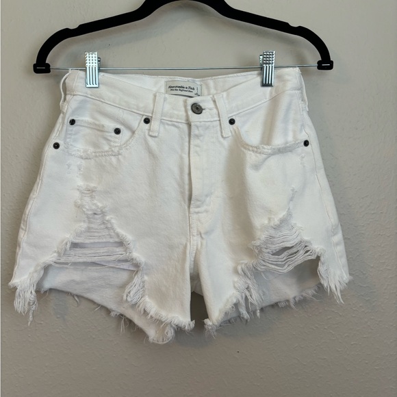 Abercrombie & Fitch boyfriend Mid Rise white shorts 25 - Picture 3 of 5